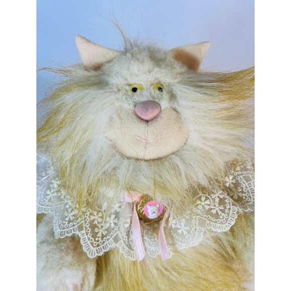 "Purrsonality" Fat Cat Stuffed Animal Miz Maudie 1986 Hallmark - Picture 2 of 9